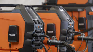 Connect with most cobots